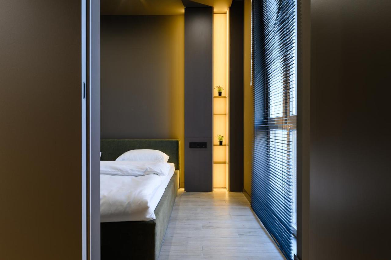 Luxury Apartments-Belochka Uschhorod Exterior foto