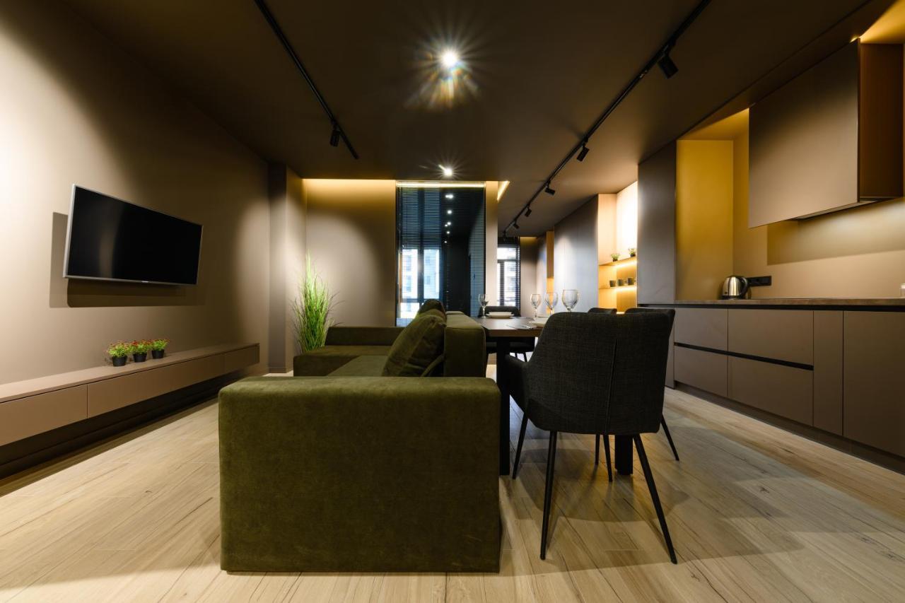 Luxury Apartments-Belochka Uschhorod Exterior foto