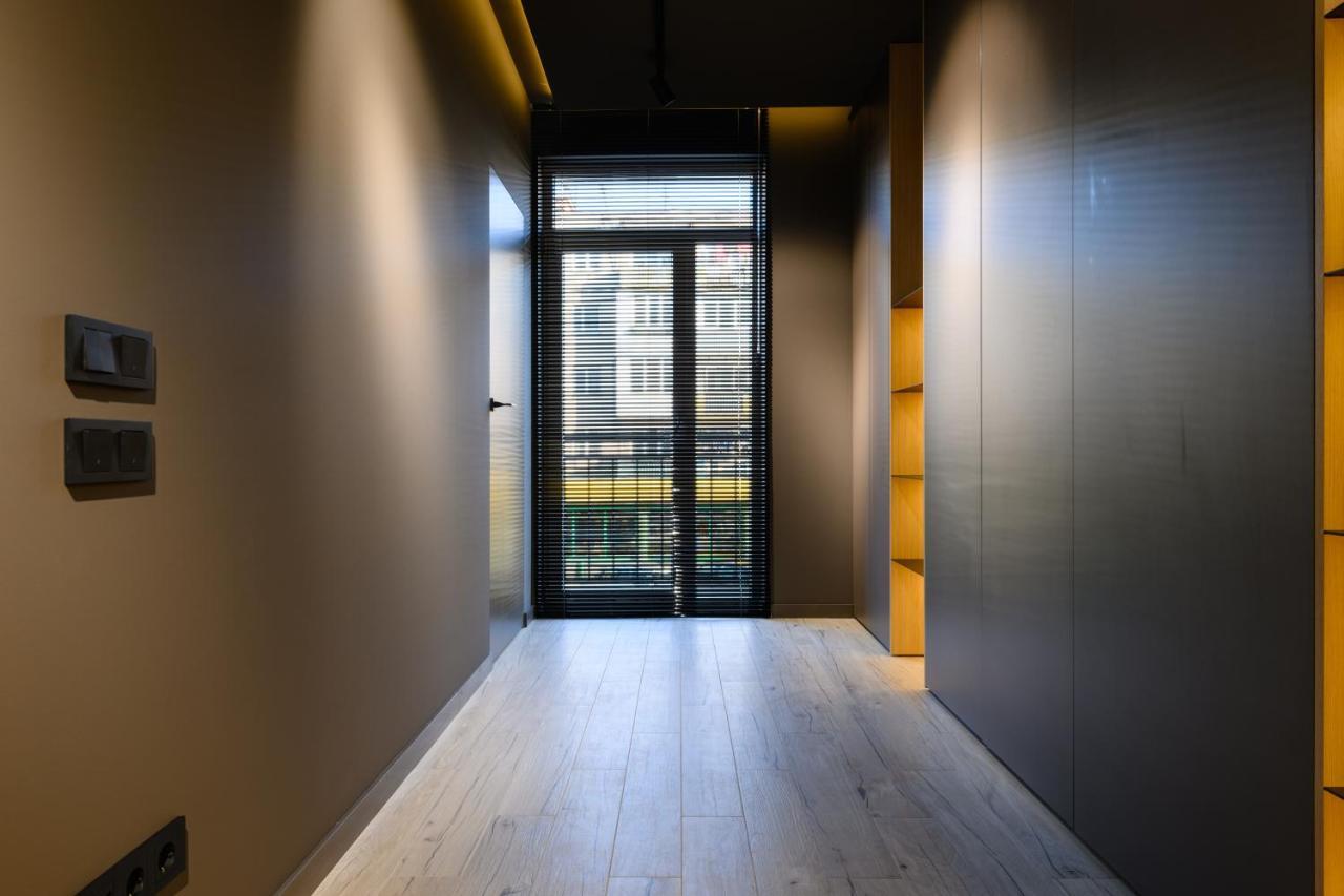 Luxury Apartments-Belochka Uschhorod Exterior foto